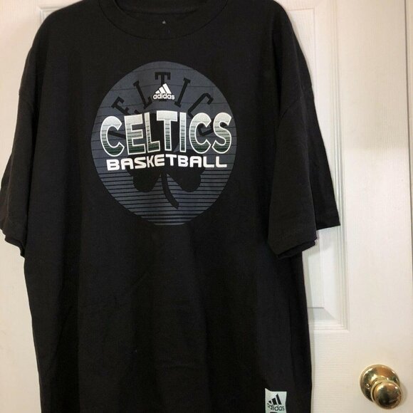 NWOT ADIDAS BOSTON CELTICS Mens Black Crew Neck Short Sleeve T Shirt - Picture 3 of 7